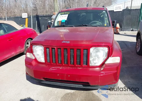 2008 Jeep Liberty Sport z USA, uszkodzony, nr VIN 1J8GN28K78W226653